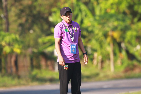 မြန်မာအမျိုးသမီးလိဂ်ပြိုင်ပွဲဝင် အသင်းတစ်သင်းဖြစ်သည့် ရှမ်းယူနိုက်တက်အသင်းသည် နည်းပြချုပ် ဒေါ်ဇင်မာဝမ်းနှင့် နှစ်ဦးသဘောတူ လမ်းခွဲခဲ့ကြောင်း ထုတ်ပြန်